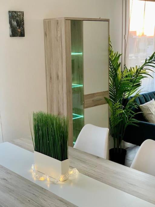 Apartamento Pourquoi Notre T3 Avec Parking Est Pour Vous ? Lila Exterior foto
